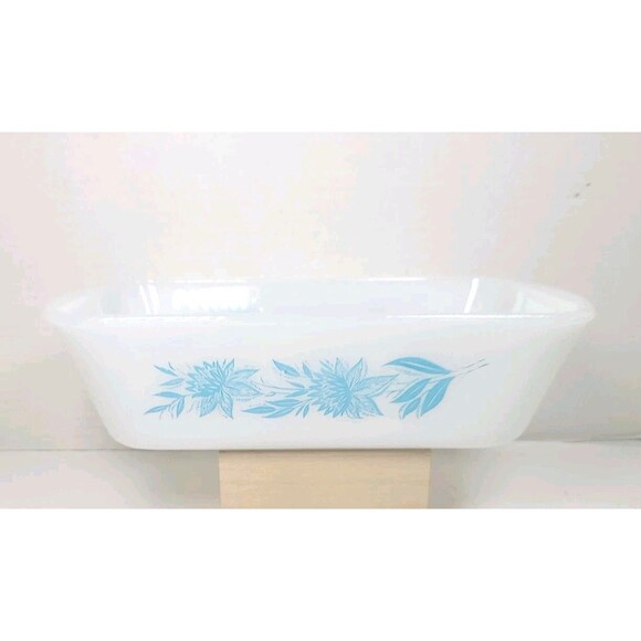 Vintage Glasbake Blue /teal/ turquoise Thistle Milk Glass Loaf Pan J-522 - Picture 2 of 7